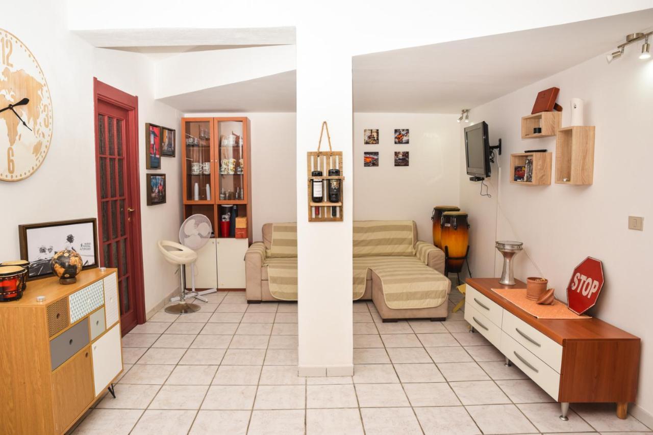Casa Particular - Casa Vacanze - By Faendho Порто-Торрес Экстерьер фото